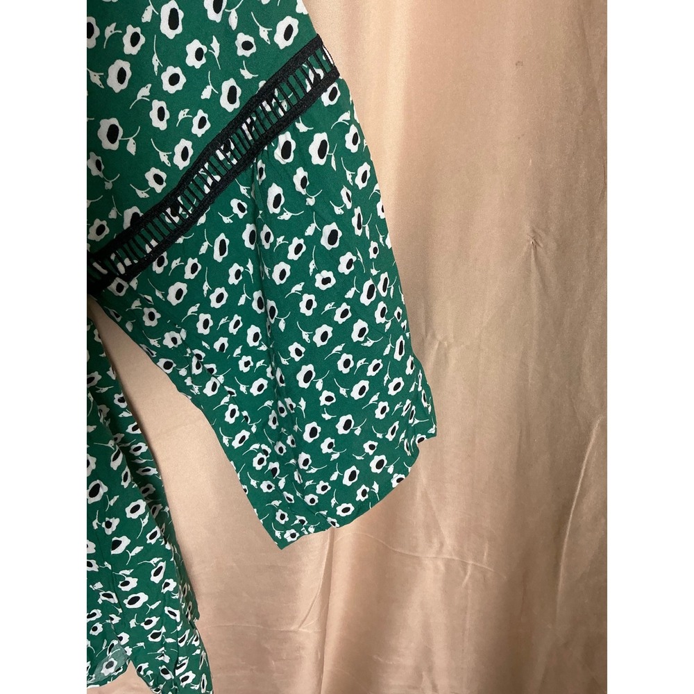 Avenue Floral Blouse Womens 22/24 Green Excellent Crochet Trim Bell Sleeve Boho - Picture 5 of 12